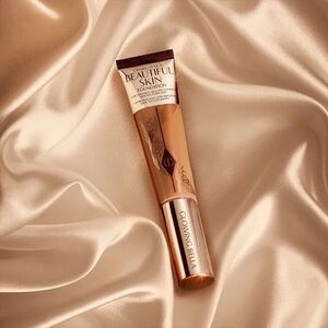 Charlotte Tilbury Beautiful Skin Foundation 11 Neutral 30ml